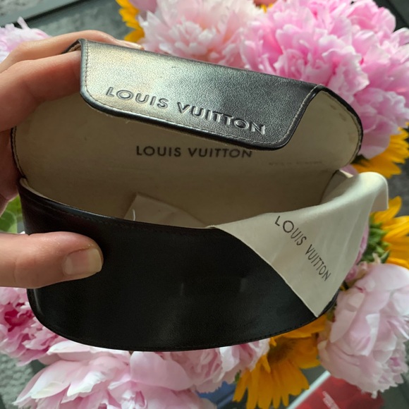 Louis Vuitton 100% Authentic Sunglasses - Picture 11 of 11